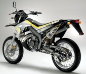2005 Gilera 50 SMT photo